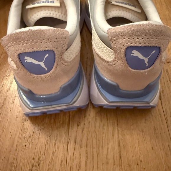 Puma Women's White and Light Pink Sneakers - Picture 4 of 5